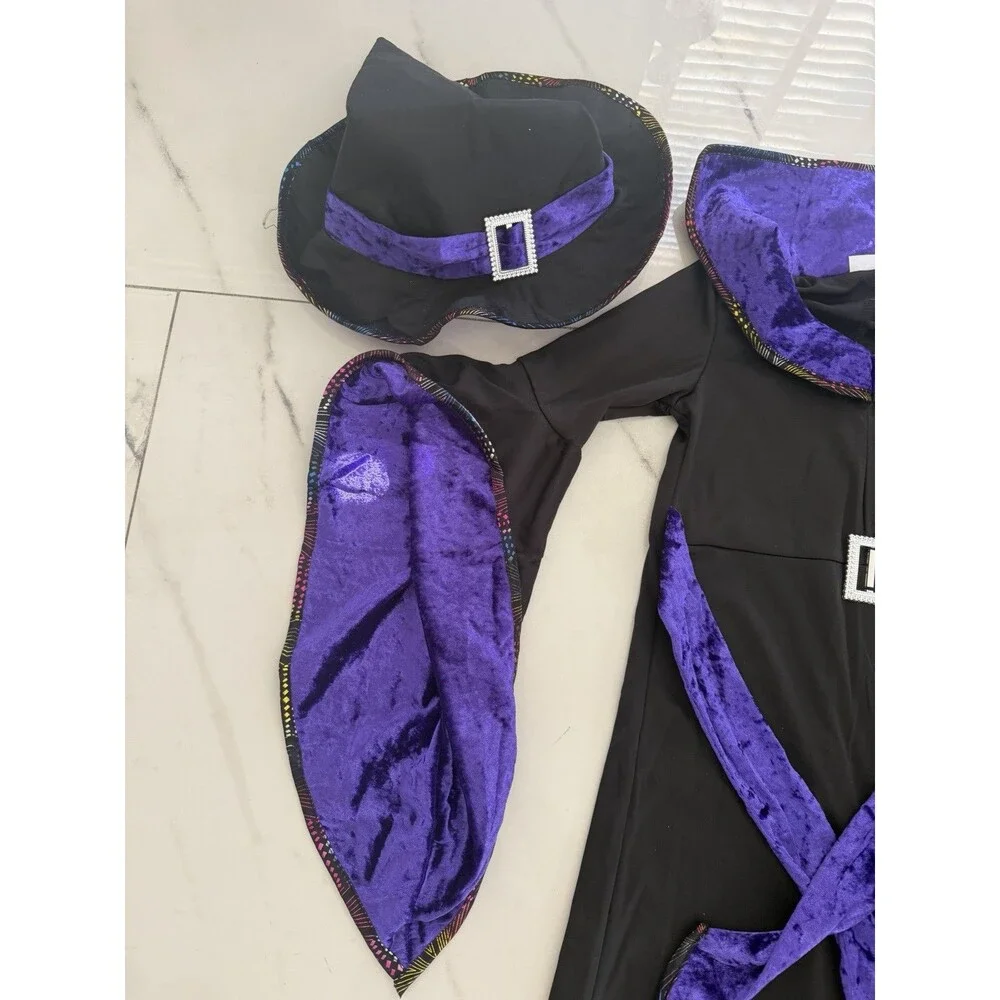Girls Spirit Charmed Witch Costume Halloween Size small 4-6 with broom & hat